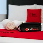 Reddoorz Near Mojokerto Train Station